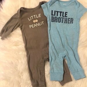 🐢 Bundle of 2 baby jumpsuits.